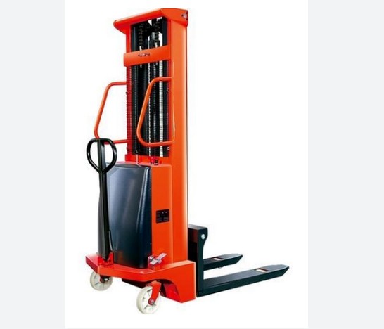Semi electric Stacker 1.5Tx3mtr